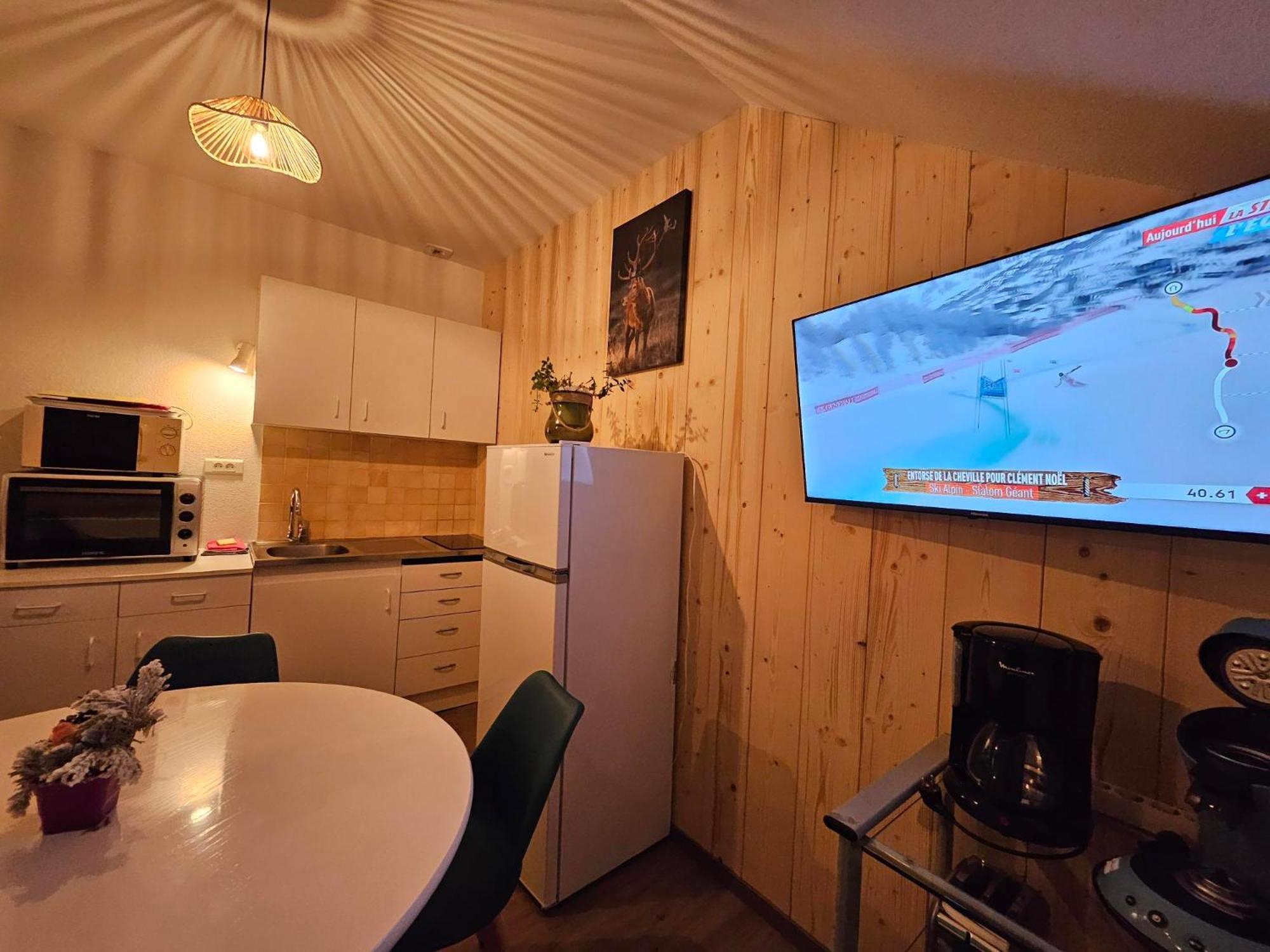 Gite Eglantine 2 A 6 Personnes Avec Spa Et Salle De Jeux Dans La Residence Ventron Εξωτερικό φωτογραφία